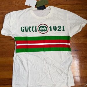 Gucci Men’s White Graphic T-Shirt